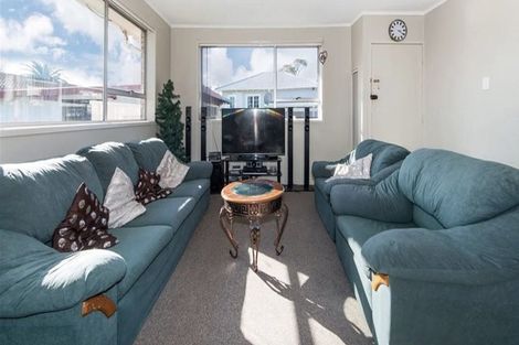 Photo of property in 3/152 Lincoln Road, Henderson, Auckland, 0610
