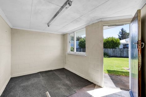 Photo of property in 5 Ranfurly Street, Frankleigh Park, New Plymouth, 4310