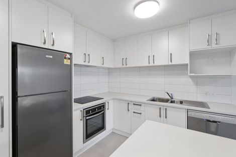 Photo of property in 3d/4045 Great North Road, Glen Eden, Auckland, 0602