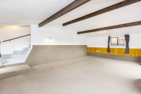 Photo of property in 13 Seymour Grove, Kingsley Heights, Upper Hutt, 5018