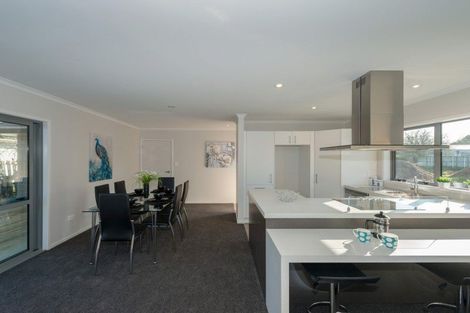 Photo of property in 45c Tuhikaramea Road, Dinsdale, Hamilton, 3204