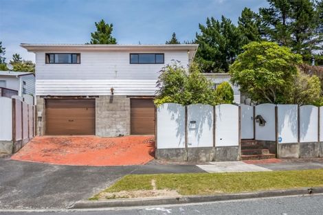 Photo of property in 24 Fenchurch Grove, Stokes Valley, Lower Hutt, 5019