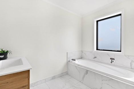 Photo of property in 51a Hayfield Way, Karaka, Papakura, 2113