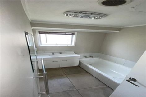 Photo of property in 50 Cherry Road, Bucklands Beach, Auckland, 2014