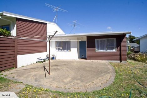 Photo of property in 19a Caesars Place, Churton Park, Wellington, 6037