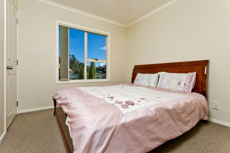 Photo of property in 2/11 Anne Mclean Drive, Bayview, Auckland, 0629