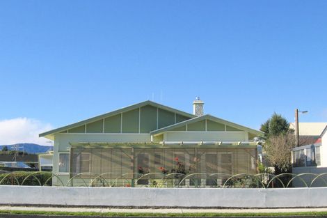 Photo of property in 68 Te Rauparaha Street, Otaki, 5512