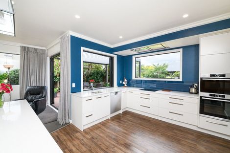 Photo of property in 9 Awatea Terrace, Hokowhitu, Palmerston North, 4410
