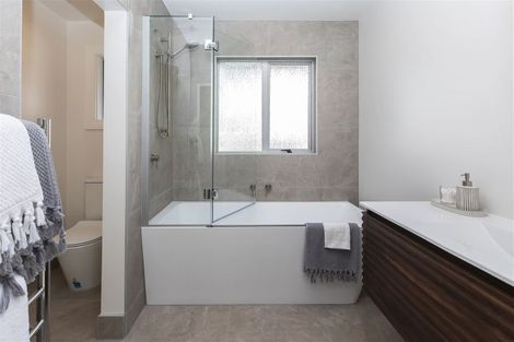 Photo of property in 132 Bishop Street, St Albans, Christchurch, 8014