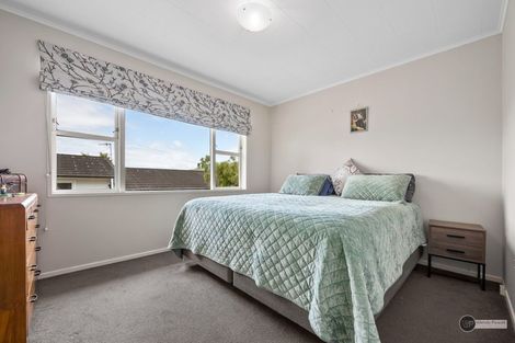 Photo of property in 70 Major Drive, Kelson, Lower Hutt, 5010