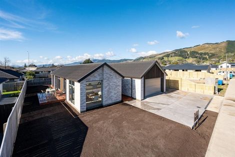 Photo of property in 11 Greenway Crescent, Hope, Richmond, 7020