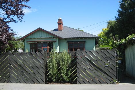 Photo of property in 15 Lindsay Street, St Albans, Christchurch, 8014