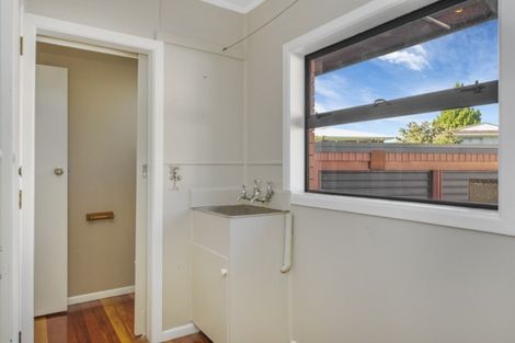 Photo of property in 57 Macdonald Road, Glenview, Hamilton, 3206