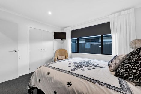 Photo of property in 14a Rosalind Street, Stratford, 4332