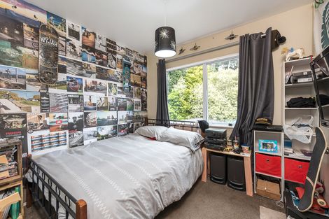 Photo of property in 23b Woodfern Crescent, Titirangi, Auckland, 0604