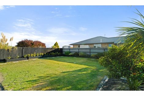 Photo of property in 263 Lake Terrace Road, Shirley, Christchurch, 8061