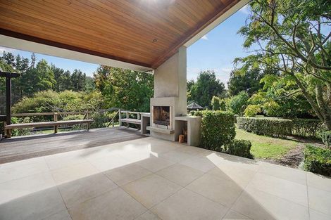 Photo of property in 35 Croft Lane, Riverhead, Albany, 0793