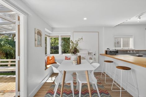 Photo of property in 380 Keyes Road, New Brighton, Christchurch, 8083