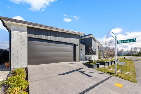 Photo of property in 15 Noumea Drive, Rangatira Park, Taupo, 3330