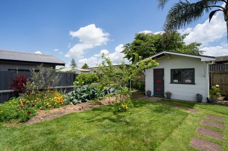 Photo of property in 12 Glover Street, Leamington, Cambridge, 3432