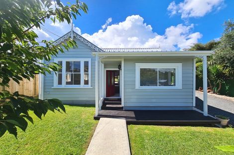 Photo of property in 2076 Rings Road, Coromandel, 3506