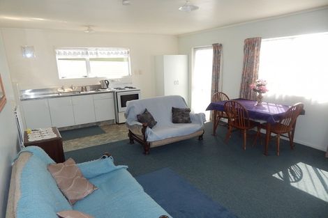 Photo of property in 4 Cook Street, Carters Beach, Westport, 7825