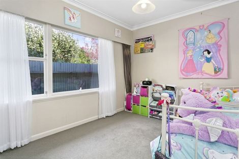 Photo of property in 322 Shakespeare Street, Leamington, Cambridge, 3432