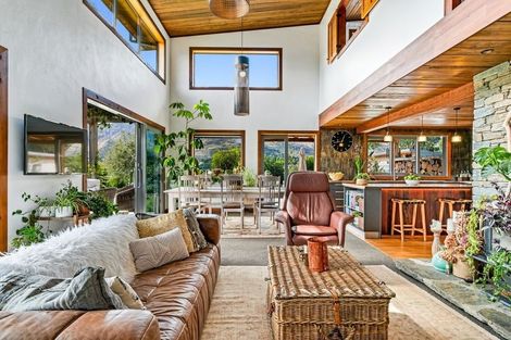 Photo of property in 15 Fort Place, Hawea Flat, Wanaka, 9382