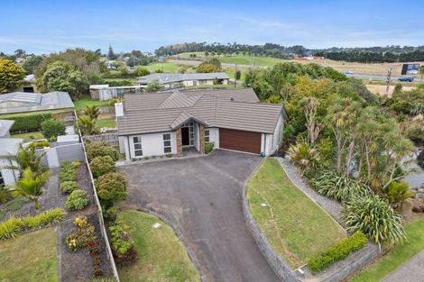 Photo of property in 4 Links Drive, Waiwhakaiho, New Plymouth, 4312