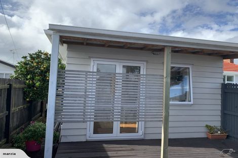 Photo of property in 159 Birkdale Road, Birkdale, Auckland, 0626