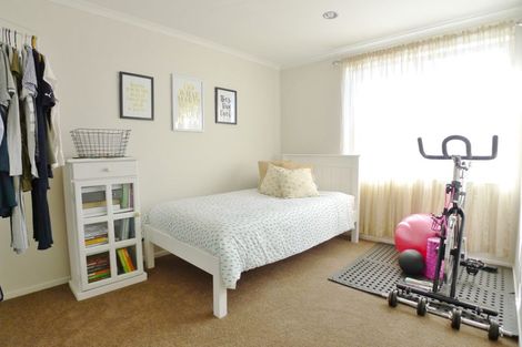 Photo of property in 11 Kauri Drive, Takanini, 2112