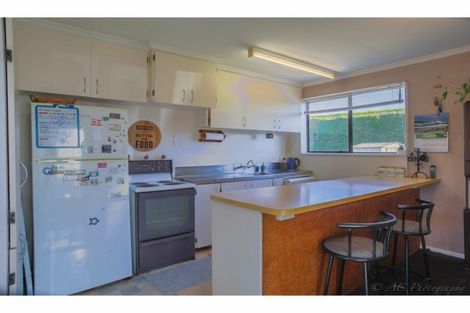 Photo of property in 5 Main Road, Pleasant Point, 7903