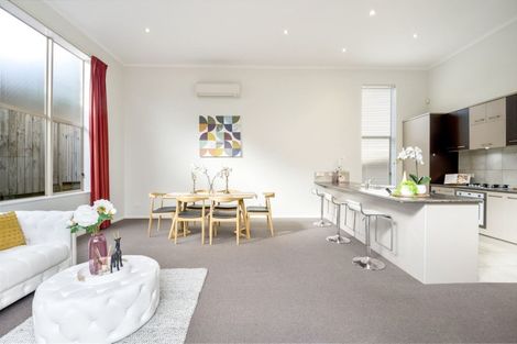 Photo of property in 92 Cyril French Drive, Flat Bush, Auckland, 2016