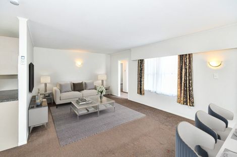 Photo of property in 35 Halberg Street, Papakura, 2110