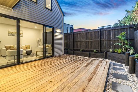 Photo of property in 12a Range View Road, Mount Albert, Auckland, 1025