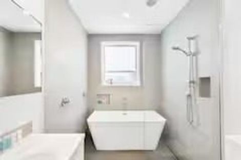 Photo of property in 3/4 Beach Road, Castor Bay, Auckland, 0620