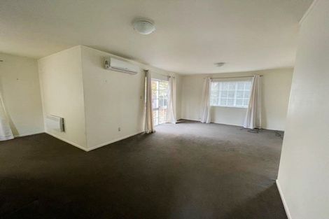 Photo of property in 1/51 Jillteresa Crescent, Half Moon Bay, Auckland, 2012