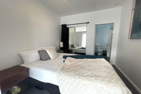 Photo of property in Atrium Apartments, 2q/154 The Terrace, Wellington Central, Wellington, 6011