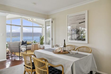 Photo of property in 7 Harbour Park Terrace, Khandallah, Wellington, 6035