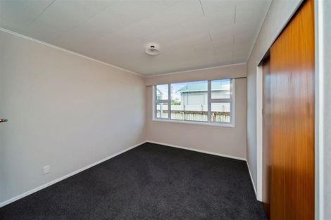 Photo of property in 14 Caledonia Street, Hawera, 4610