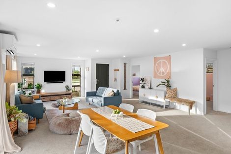 Photo of property in 17 Tuke Lane, Wanaka, 9305