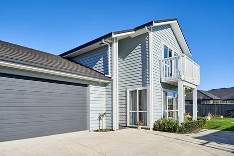 Photo of property in 28 Margaret Shields Avenue, Aotea, Porirua, 5024