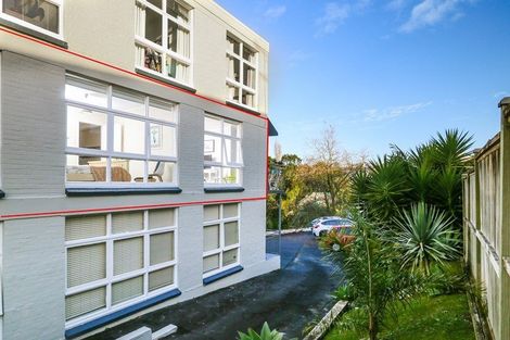 Photo of property in 2/27 Piccadilly Place, Kohimarama, Auckland, 1071