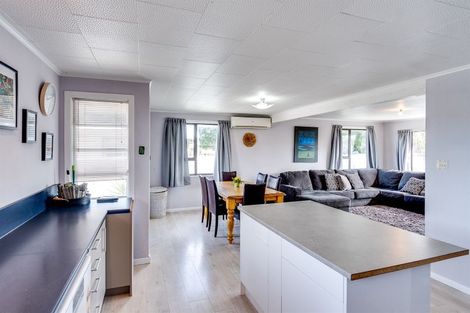 Photo of property in 72 Atherfold Crescent, Greenmeadows, Napier, 4112