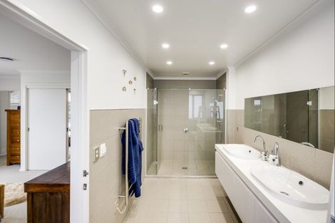 Photo of property in 17 Collison Terrace, Haumoana, 4102