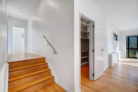 Photo of property in 16 Awa Avenue, Helensville, 0800