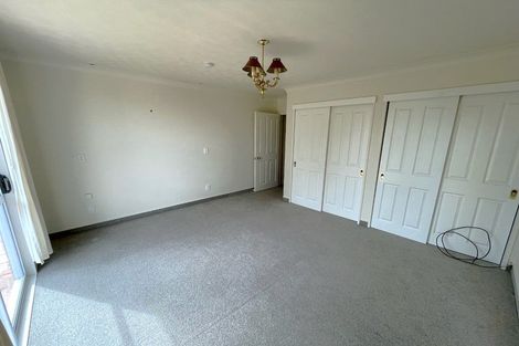 Photo of property in 22 Bearing West Court, Paraparaumu, 5032