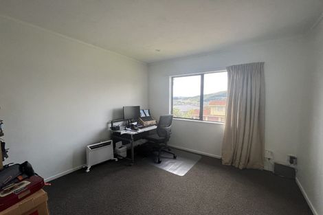 Photo of property in 18 Saint Aidans Way, Tawa, Wellington, 5028