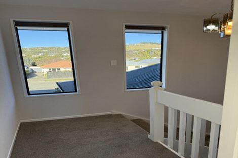 Photo of property in 20 Taupata Street, Redcliffs, Christchurch, 8081