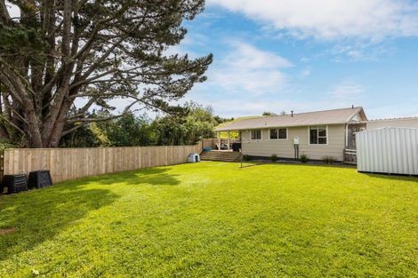 Photo of property in 119 Riversdale Drive, Merrilands, New Plymouth, 4312